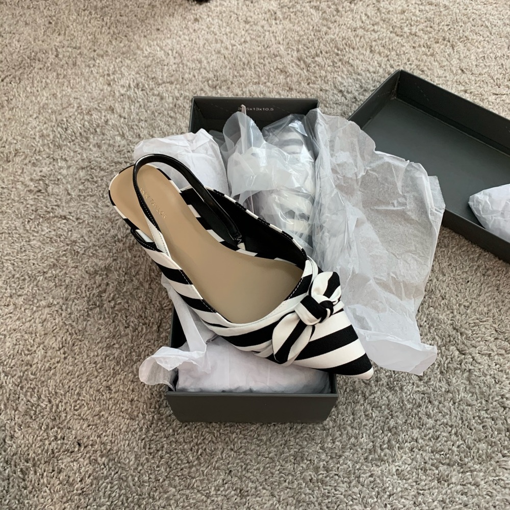 Ann Taylor Striped Flats